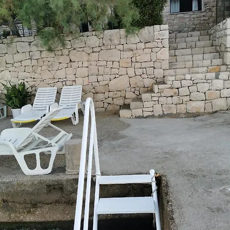 Ljiljana *