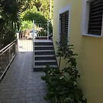 Ljiljana Apartment