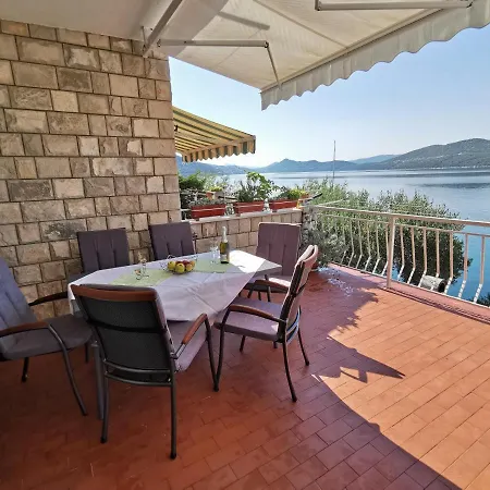 Apartamento Ljiljana