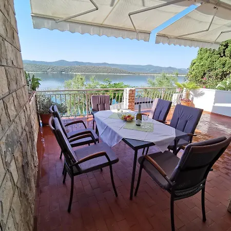 Apartamento Ljiljana